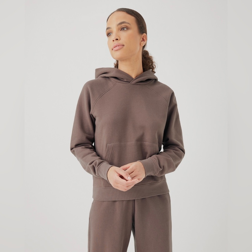 Women's Deep Taupe Essential Loopback Terry
Hoodie M